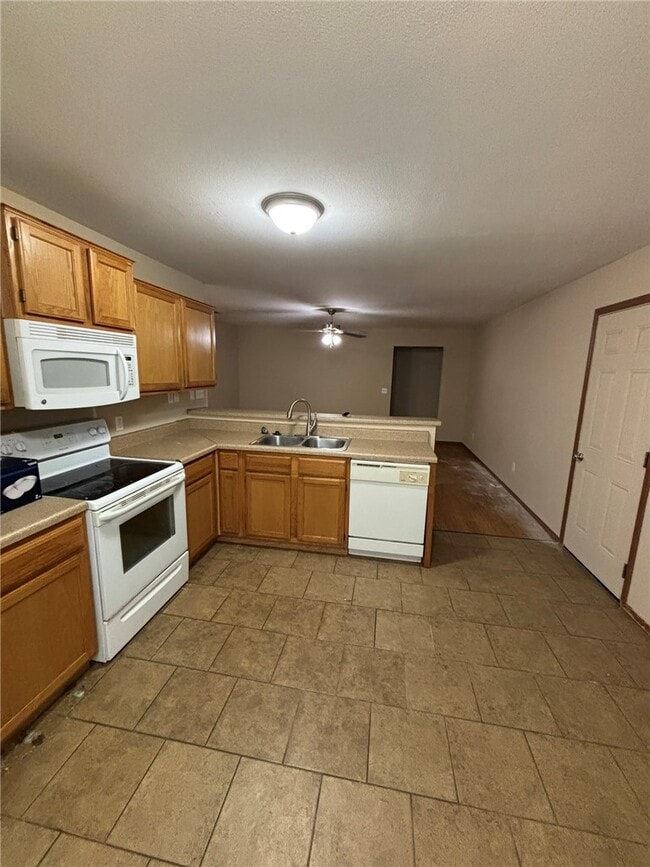 Photo - 1202 SW Quartz Ave