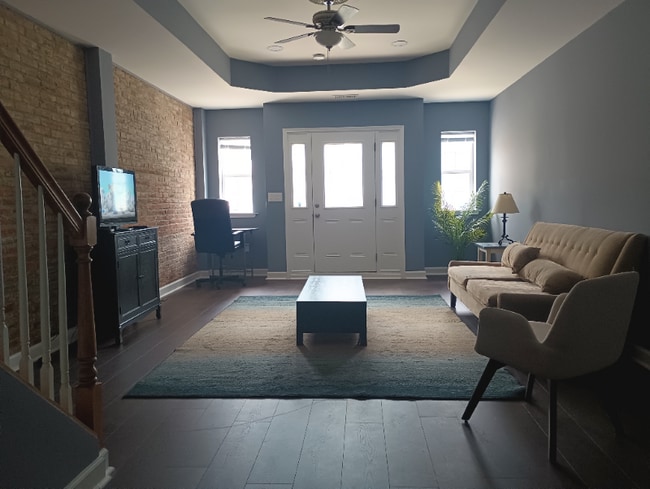Building Photo - 921 Washington Blvd Rental