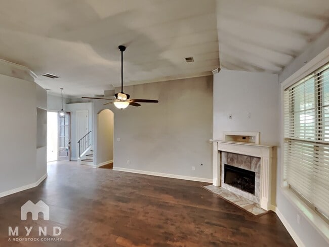 Photo - 50 Ridgefield Dr