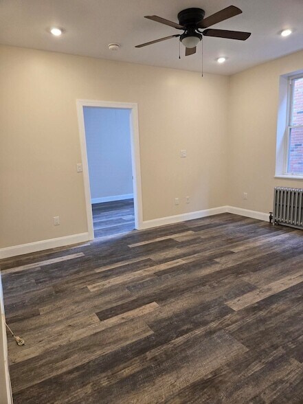 Building Photo - 289 Day Ave Unit A-4