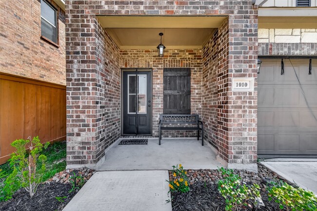 Photo - 1010 Gentle Nook Dr