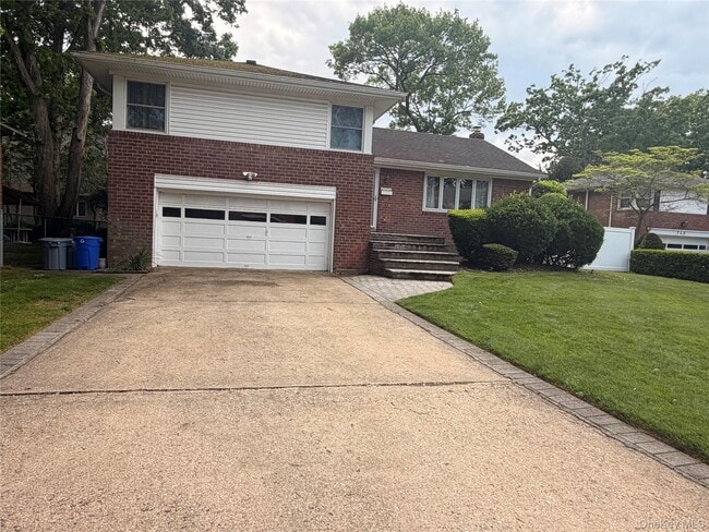 Photo - 748 Leslie Ln