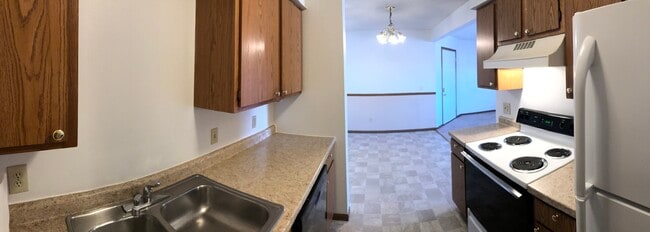 Kitchen - 1530 Northgate Dr