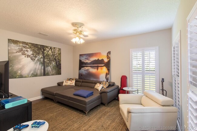 Photo - 14593 Drafthorse Ln