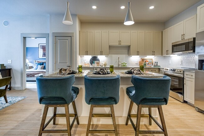 Photo - 13970 Noel Rd Unit 103
