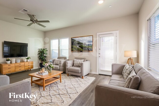 Photo - 434 S Centro Cir