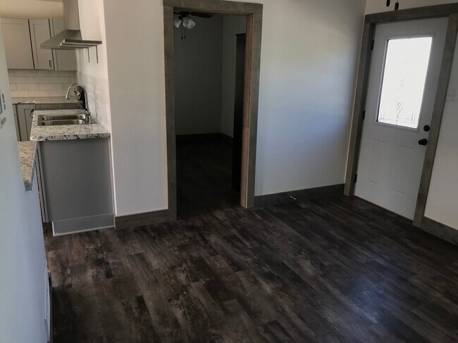 Photo - 2320 Calumet Dr