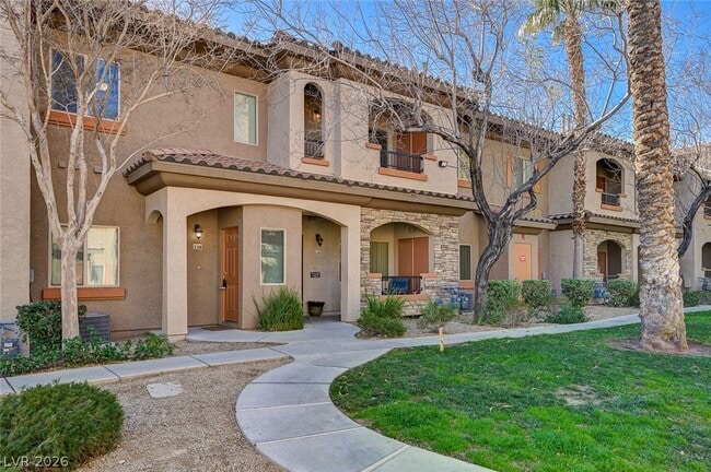 Building Photo - 7701 W Robindale Rd Unit 230-