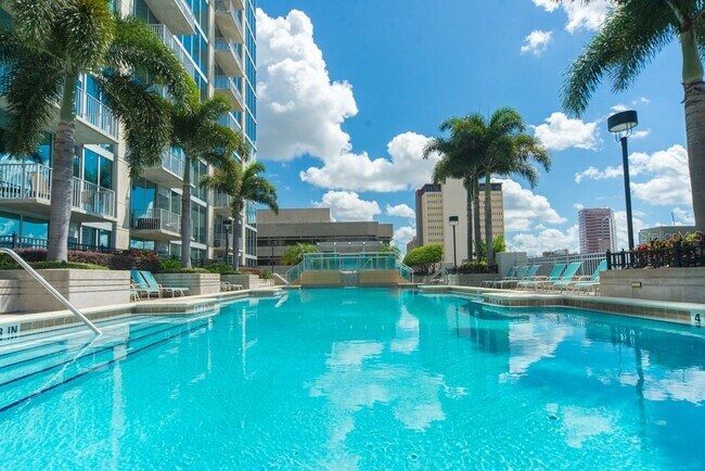 Photo - 777 N Ashley Dr Unit 1206