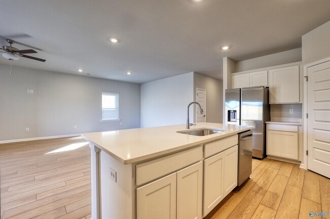 Photo - 12422 Whitcomb Cir