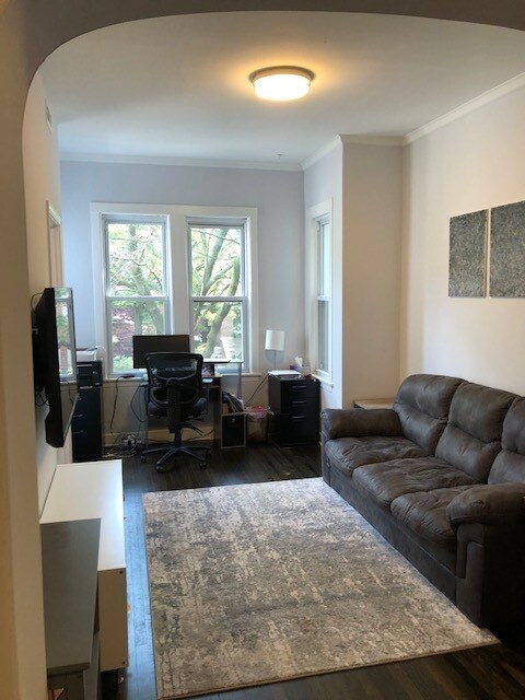 Sala de estar - 3320 N Lakewood Ave Unidad 2