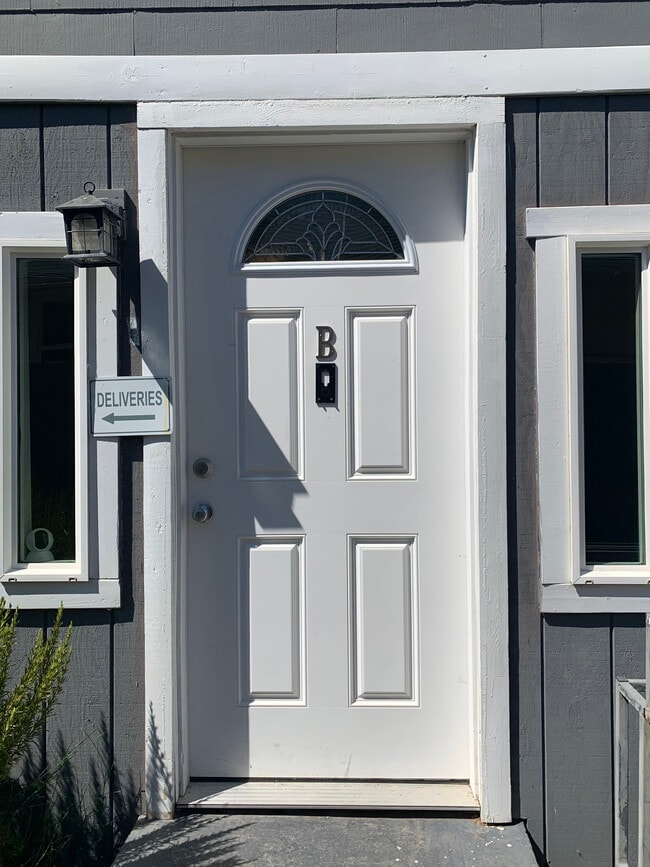 Building Photo - 3116 40th St Rental