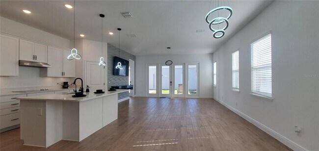 736 Yukon Ln