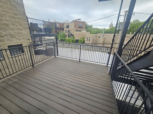 Photo - 2235 N Clybourn Ave Unit 3