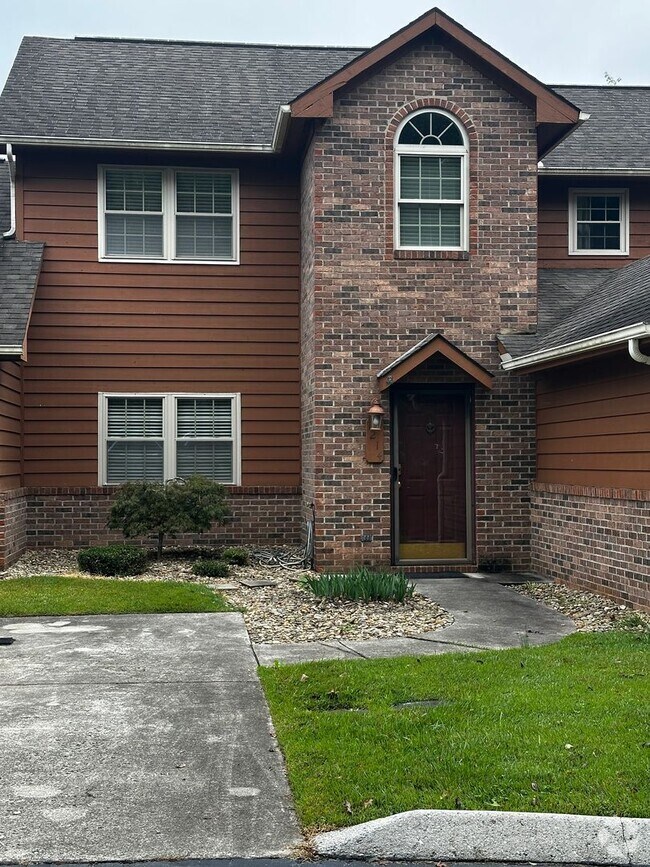 Building Photo - 2 Bedroom/2.5 Bath in Lyn Mar Downs Rental