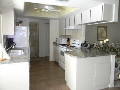Photo - 18371 Edgewater Dr