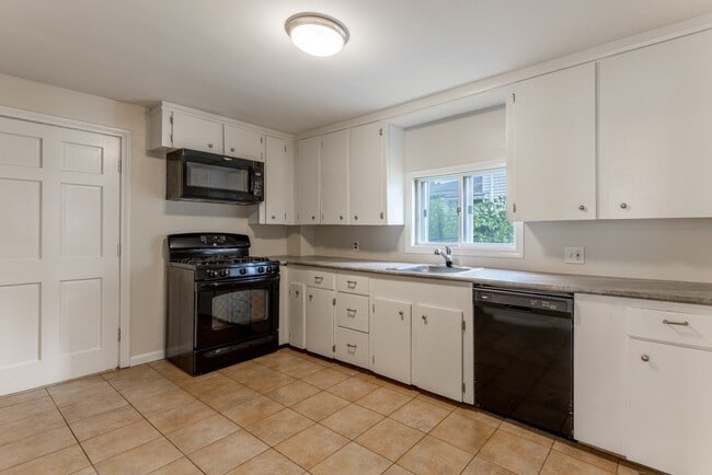 Photo - 55 Morse St Unit 1