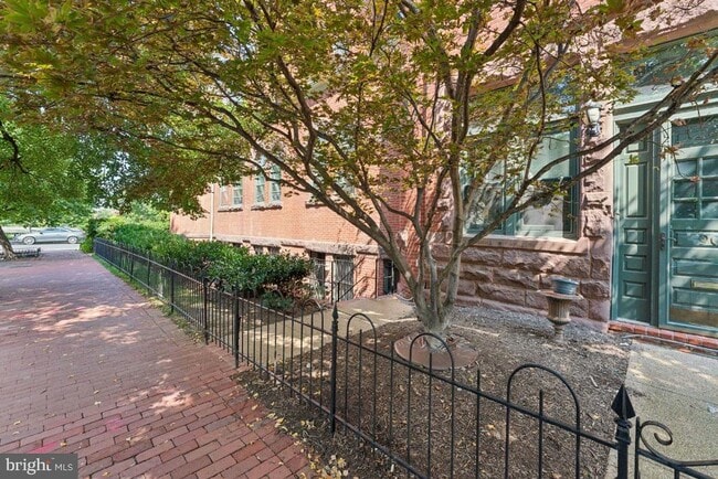 Photo - 902 D St SE Unidad 1