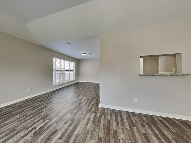 Photo - 16007 Brookford Dr