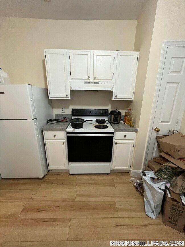 Photo - 891 Huntington Ave Unidad 1