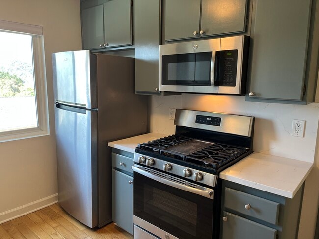 Stainless Steel Appliances - 420 Hardison Way Unit 7