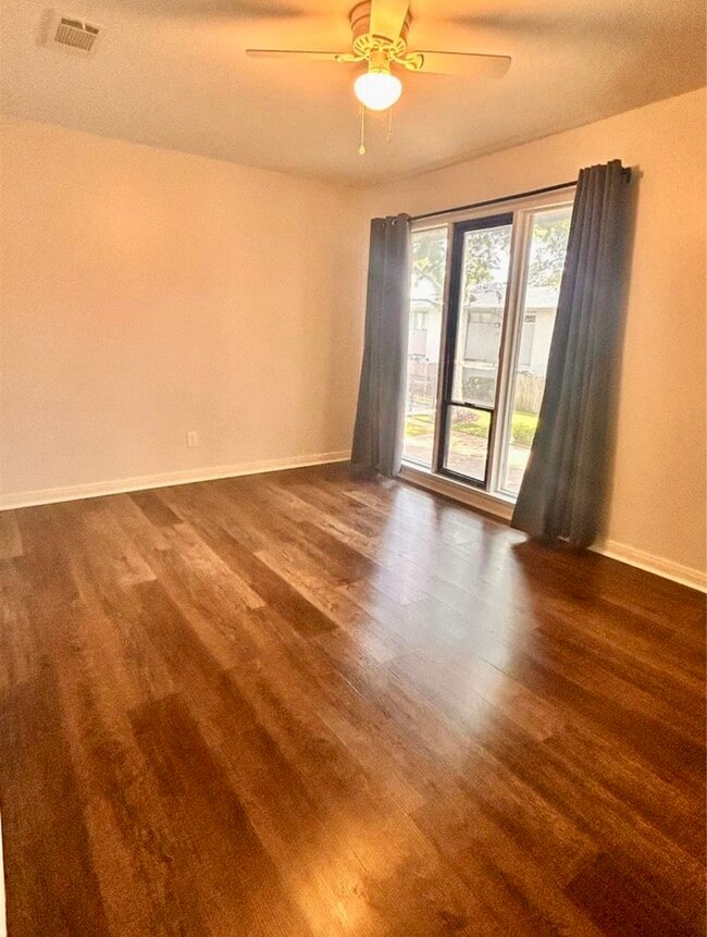 Photo - 909 Silber Rd Unidad 51H