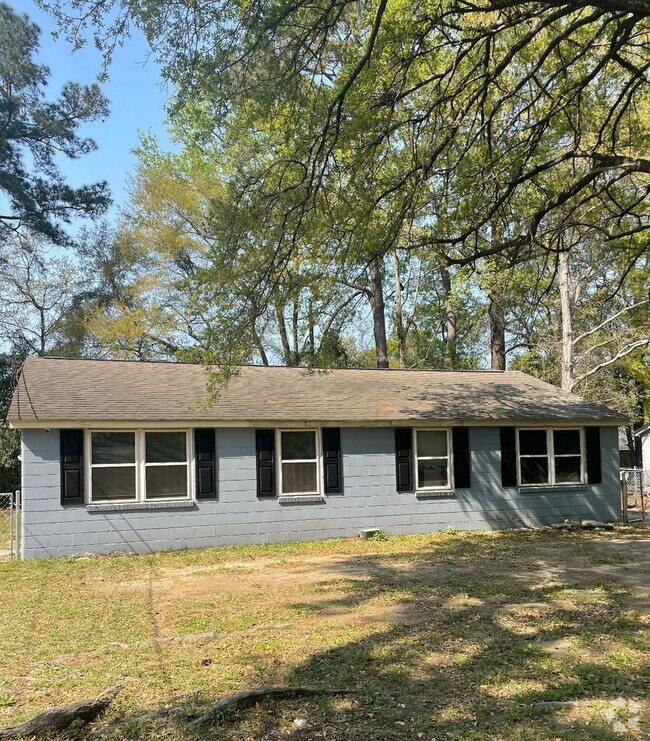 Building Photo - Centrally located one bedroom Rental