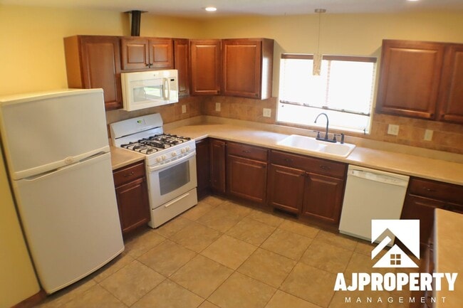 Photo - 1305 S Norton Ave