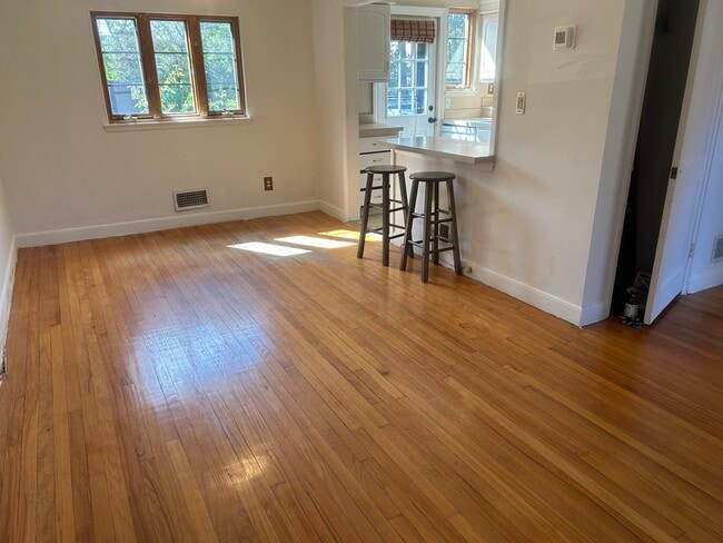 Pisos de madera dura - 36 Pierce Rd Unidad Lexington St Apartment