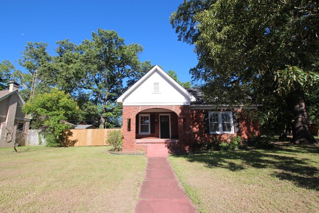 Oversized 3 bedroom and 2 bath in Tyler! T... - Oversized 3 bedroom and 2 bath in Tyler! T... Casa