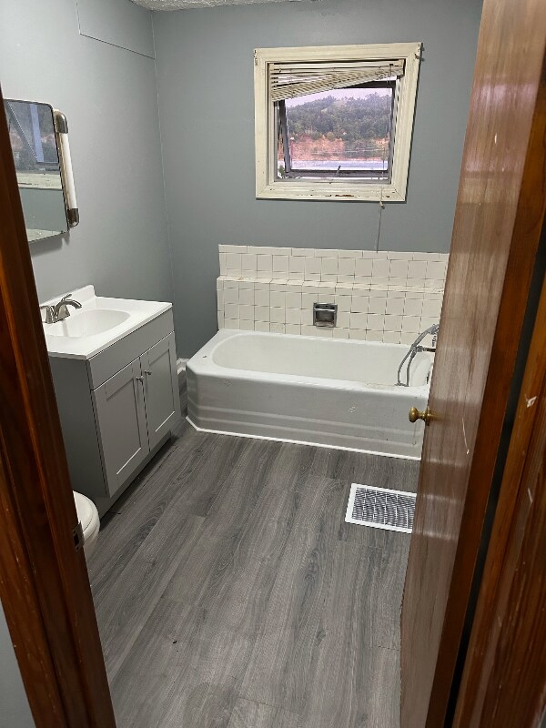 Photo - 206 Thompson Ave Unit 3