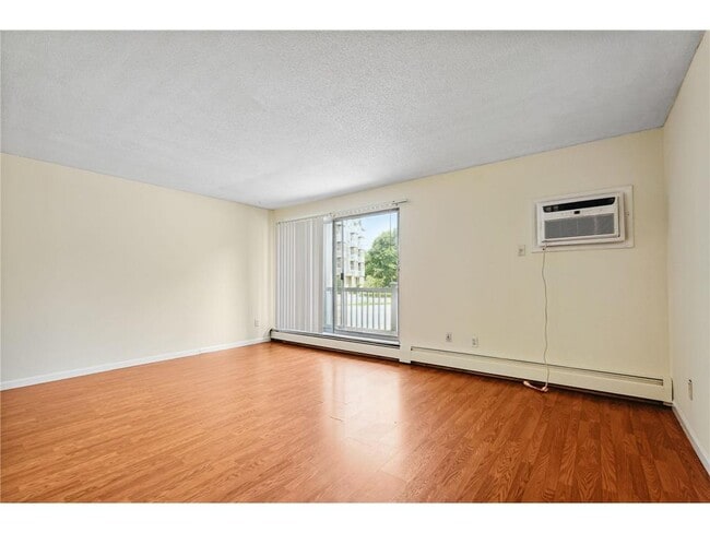 Photo - 5315 Minnehaha Ave Unit 101