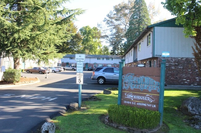 Casa adosada Greenbrier - Milwaukie, Oregón - Greenbrier Apartments
