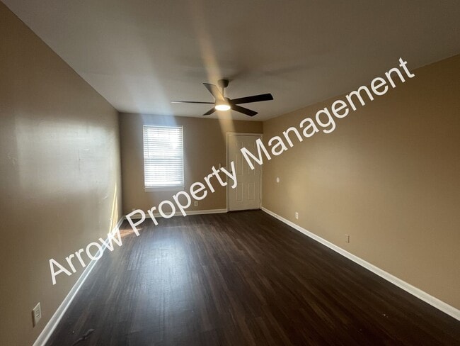 Newly Renovated 3 Bedroom 2 Bath Home in Nashville!