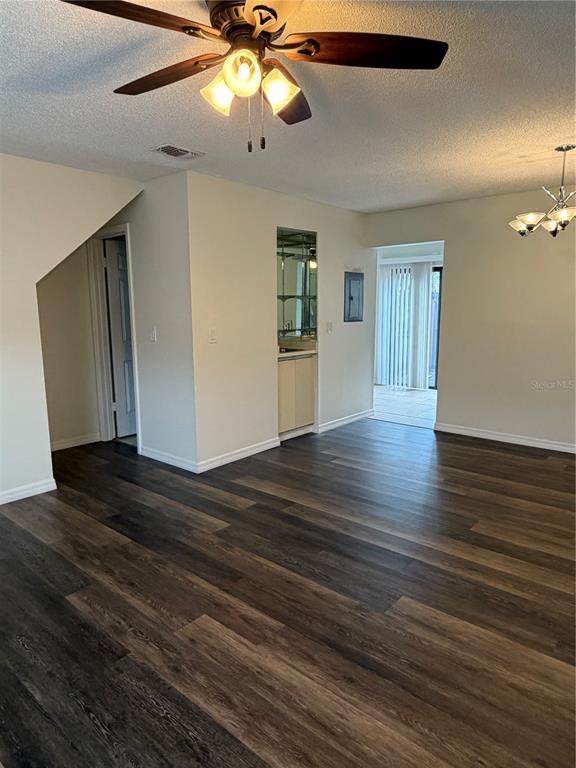 Photo - 3315 Amberwood Way