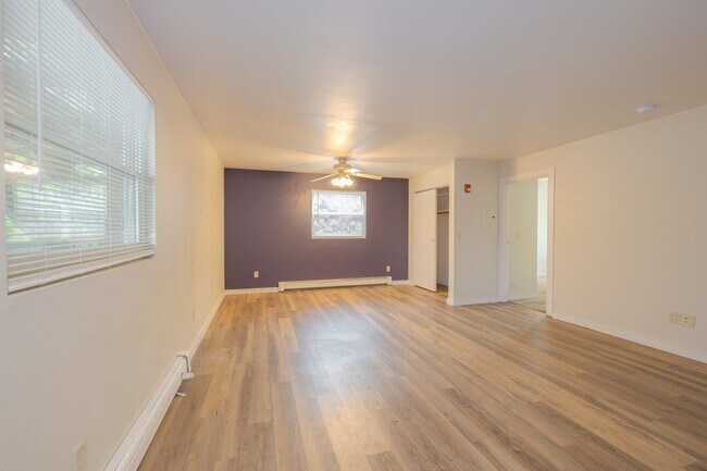836 Vine Ave Unit F