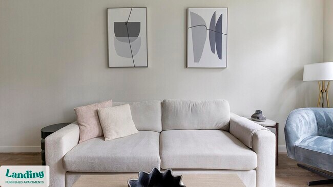 Photo - 1311 SW Gibbs St Unit 302.1403372