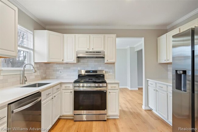 Photo - 33533 Rhonswood St