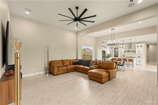 Photo - 21 N 36th St