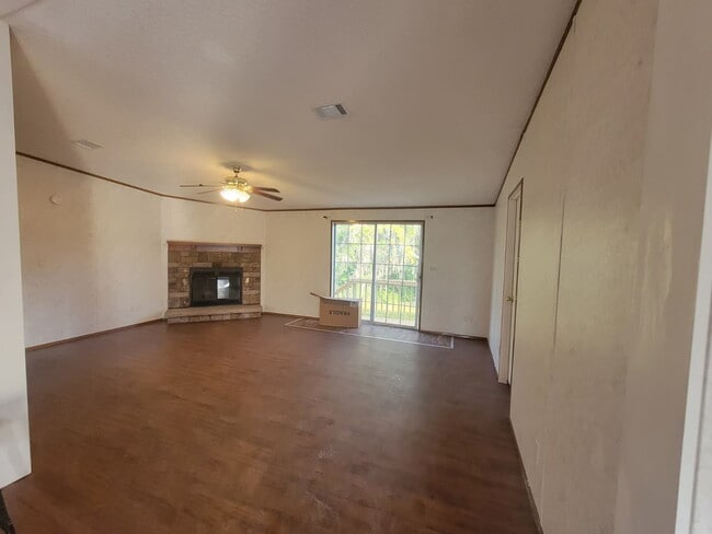 Photo - 4541 Deer Run Rd