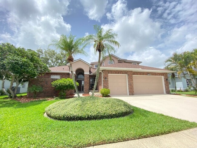 Building Photo - 3708 Molona Dr