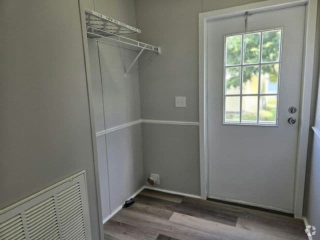 Building Photo - 8750 Symmes Rd Rental