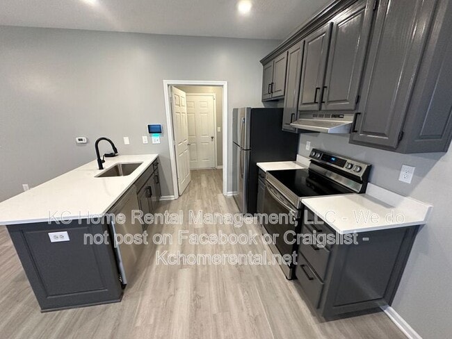 Photo - 1955 N 80th Ct