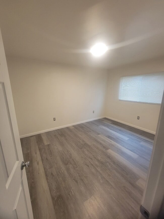 Photo - 1940 Darrah St Unit 1940 Darrah St 1