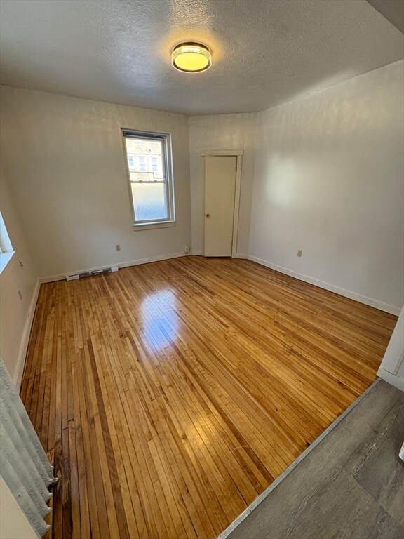 Photo - 160 Strathmore Rd Unit 12