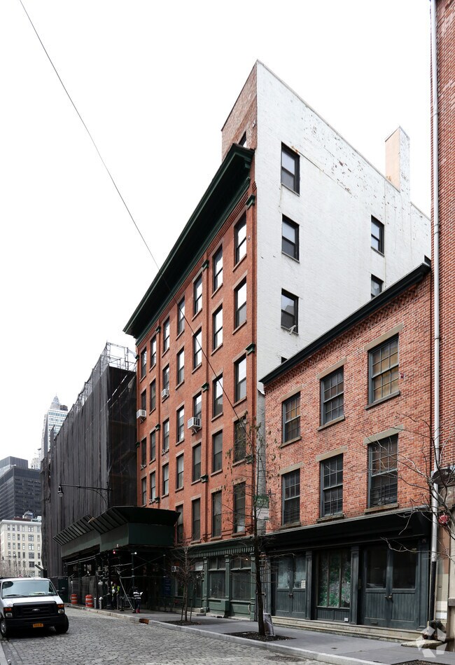 Primary Photo - Seaport Mews