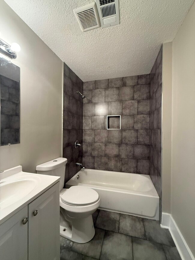 Photo - 284 Gaston Ave