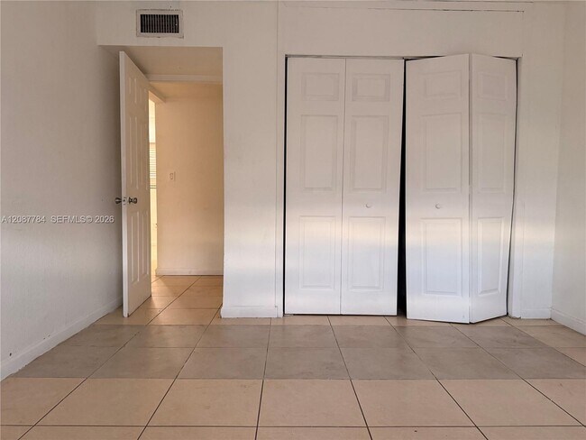 Photo - 770 NE 128th St Unit 304