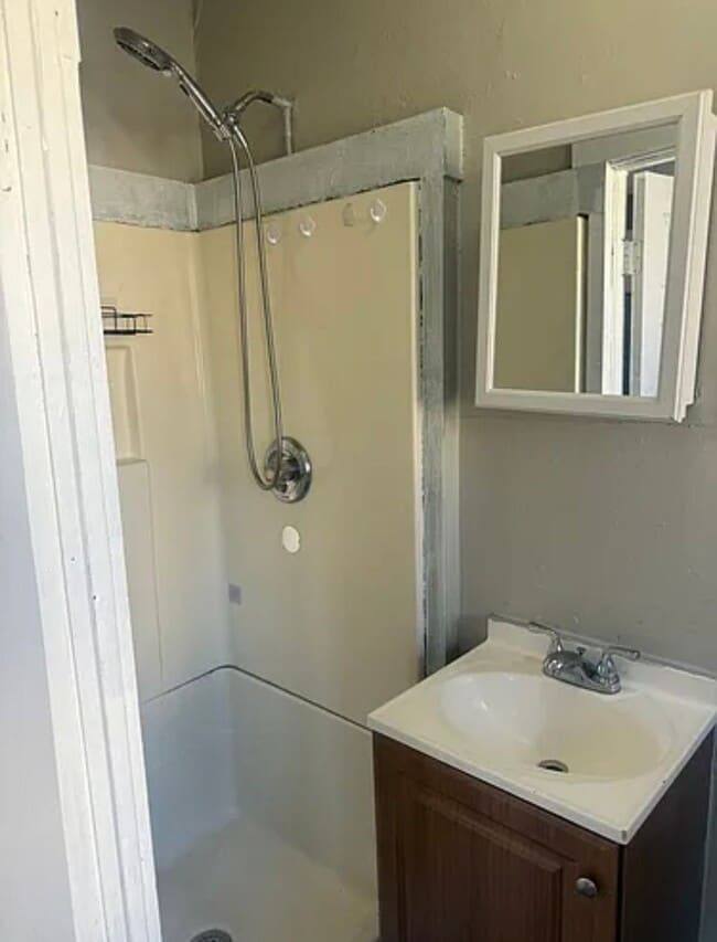 Photo - 49 Brook St Unit 3