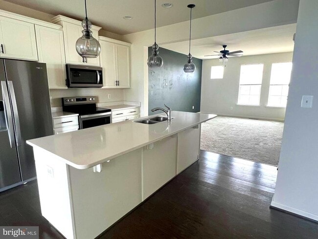 Building Photo - 123 Charterhouse St